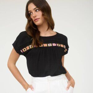 Blu Pepper CROCHET Granny Square Lace Trim SHORT SLEEVE TOP Black